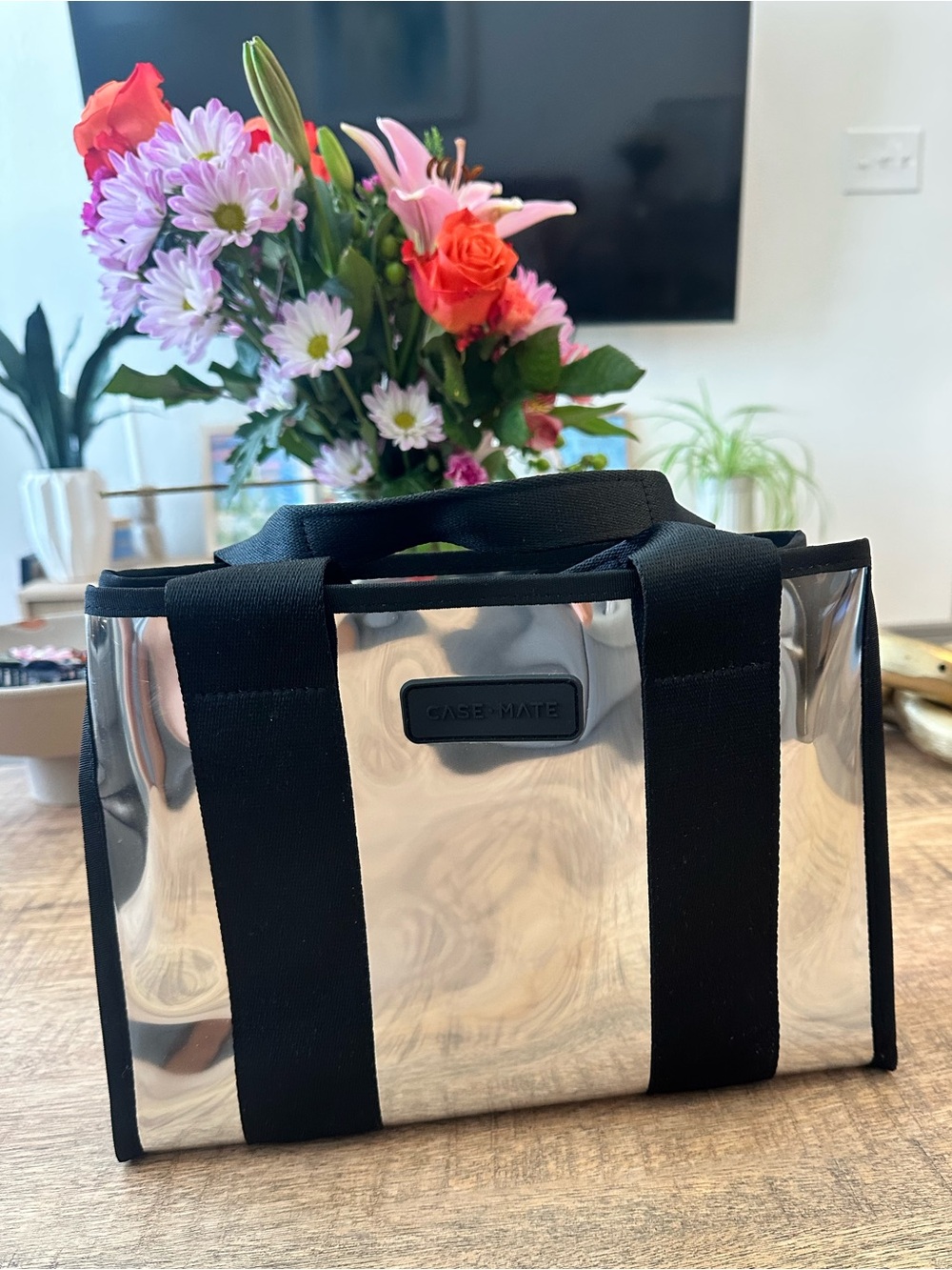 New Case-Mate Silver Chrome Mini Zip Tote Crossbody Beach Bag Stadium Approved - Picture 4 of 7